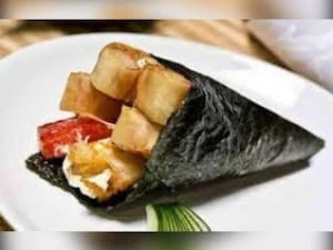 3 temaki kani empanado completo+10 hot fila